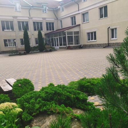 Zhyttedar Ulanov Extérieur photo