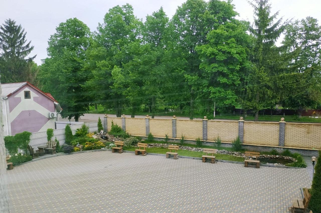 Zhyttedar Ulanov Extérieur photo