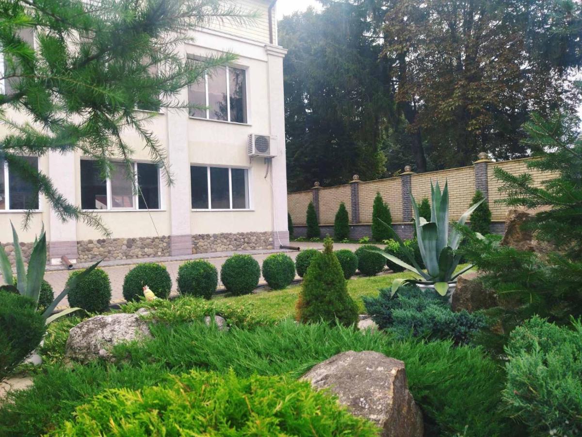 Zhyttedar Ulanov Extérieur photo