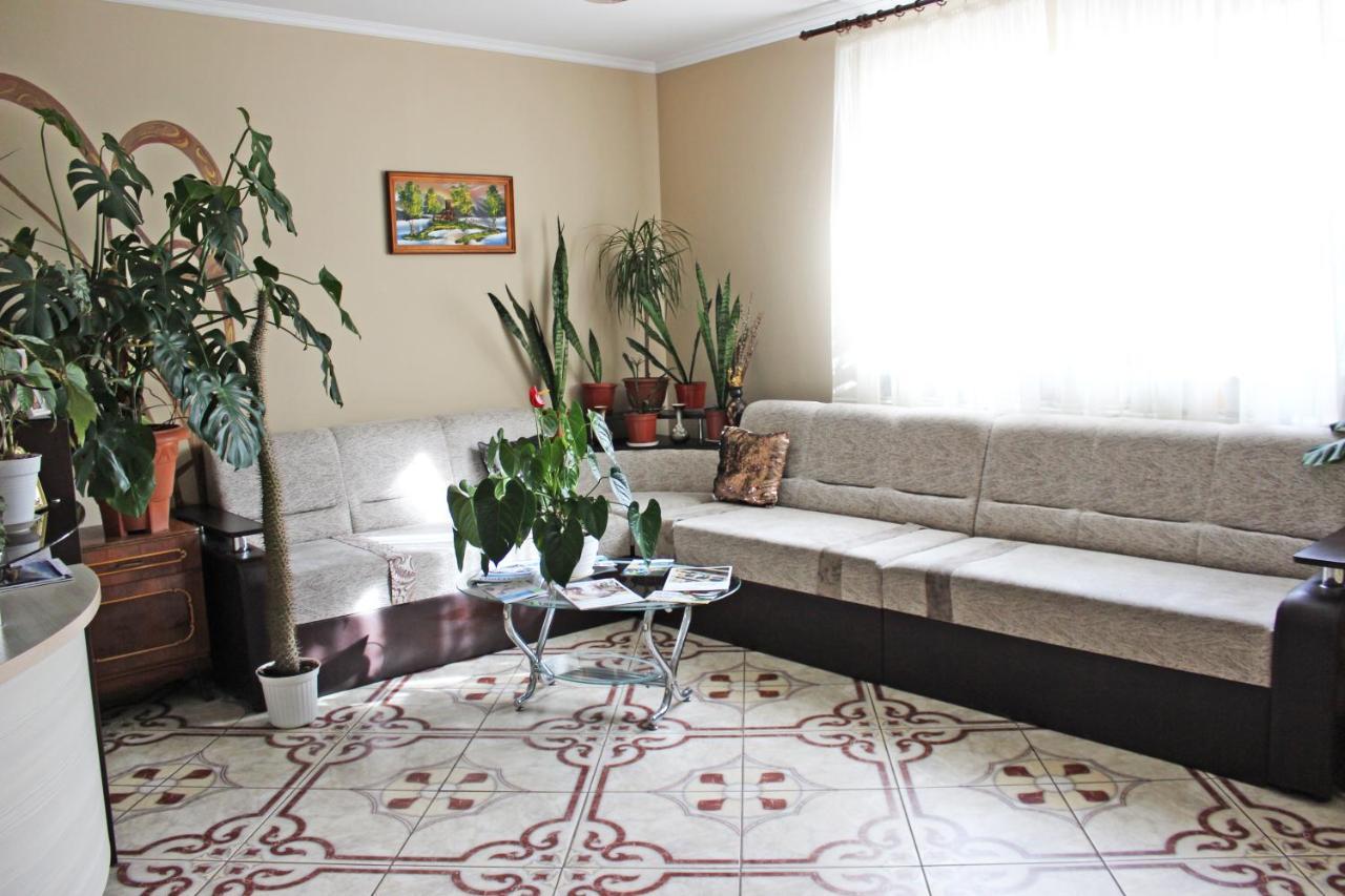 Zhyttedar Ulanov Extérieur photo